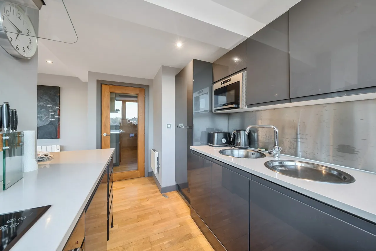 Parliament Street, Harrogate, HG1, photo 5