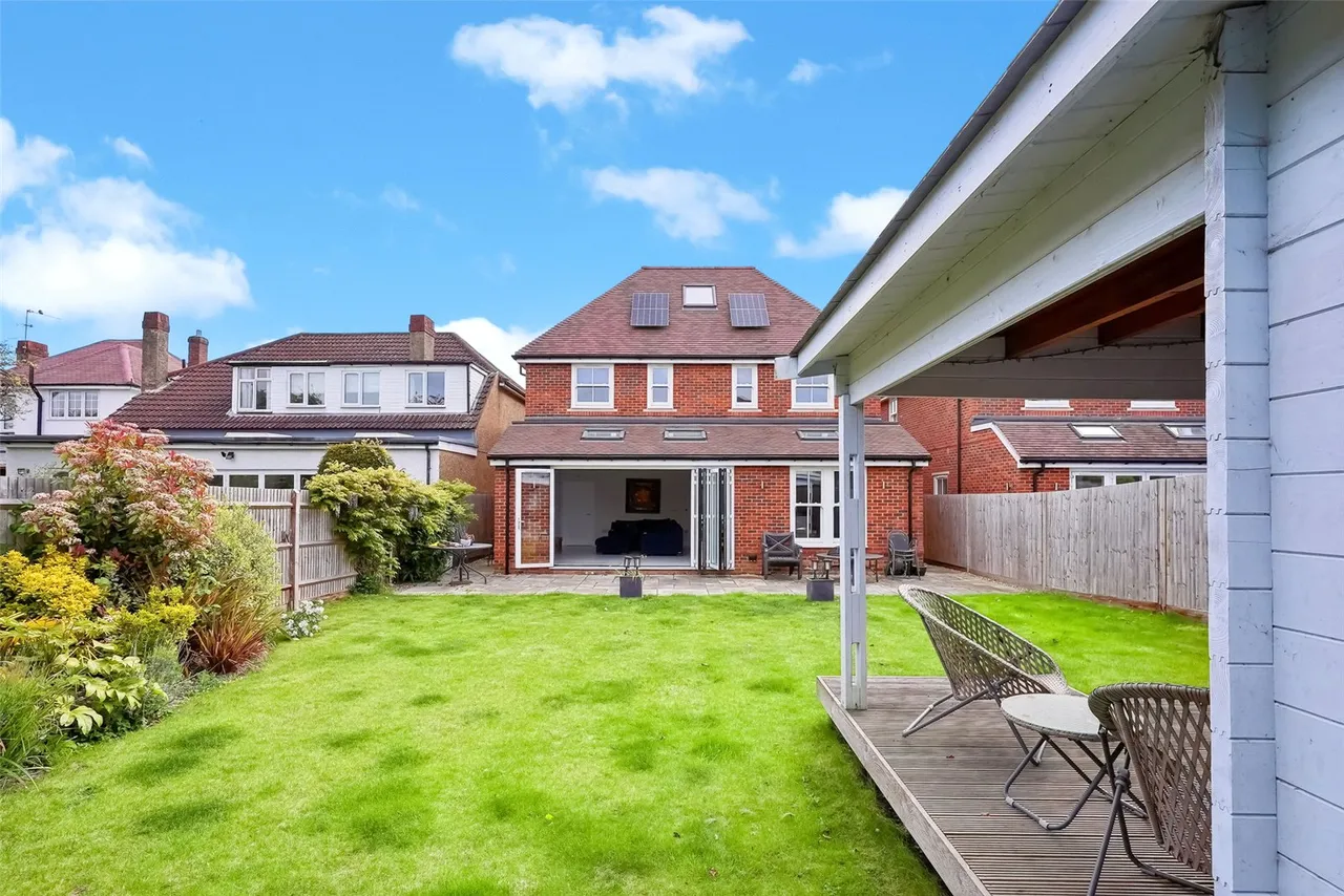 Warwick Close, Hampton, TW12 2TY, photo 15