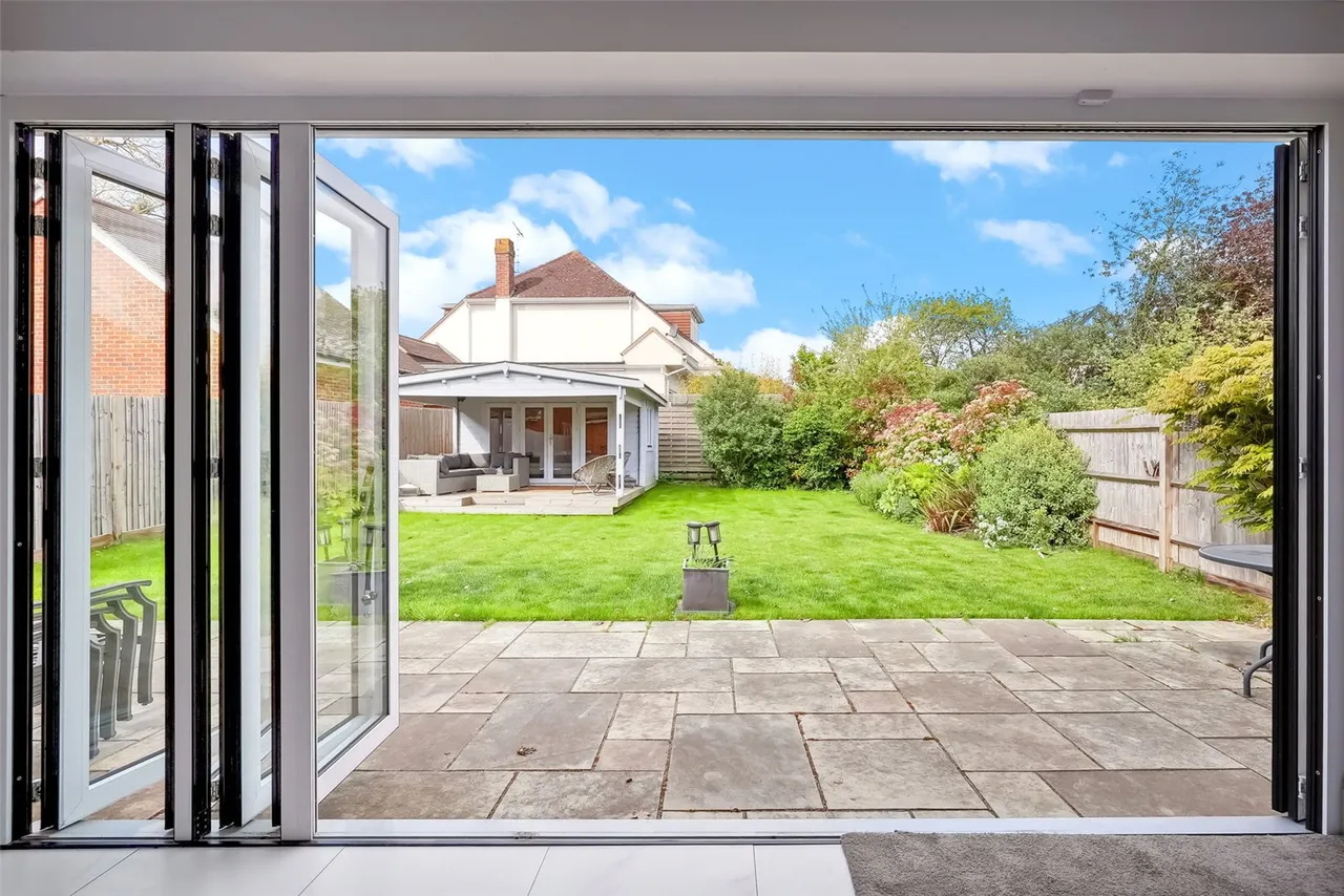 Warwick Close, Hampton, TW12 2TY, photo 14