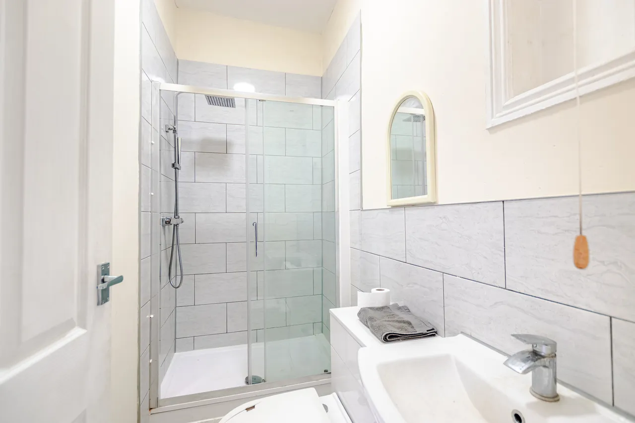 Ousegate, Selby, YO8, photo 11