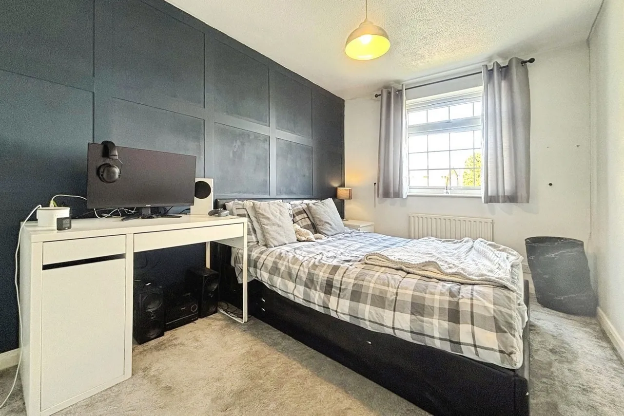 Bramshott Drive, Hook, Hampshire, RG27 9EY, photo 6