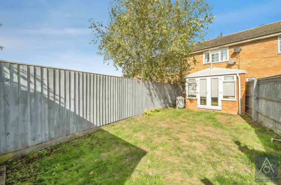 Downer Close, Buckingham, MK18, photo 14