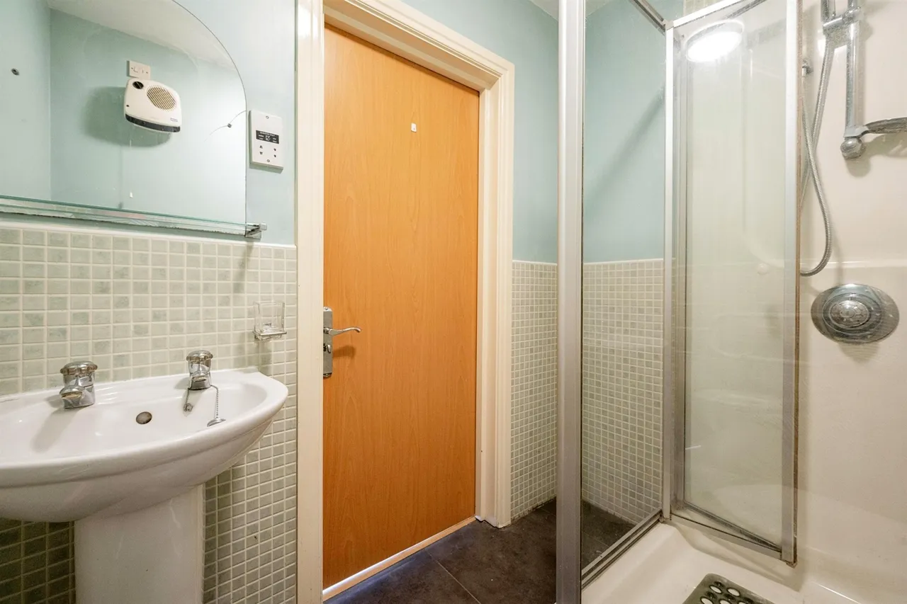 Fewston Way, Lakeside, Doncaster, photo 8