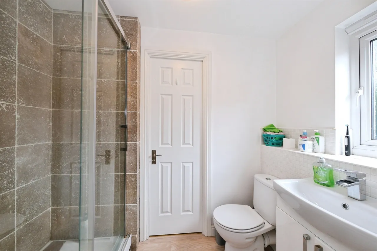 King George V Avenue, Mansfield, NG18, photo 21