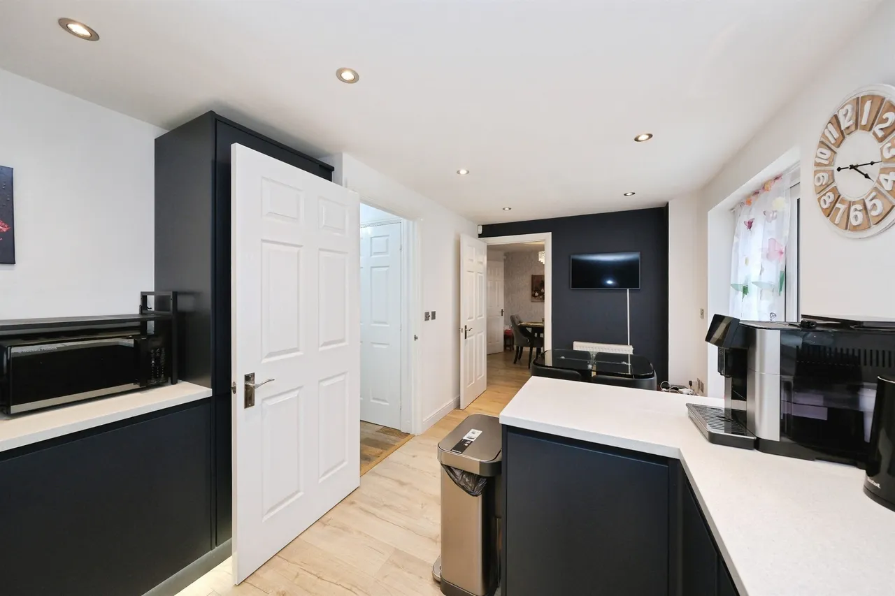 King George V Avenue, Mansfield, NG18, photo 5
