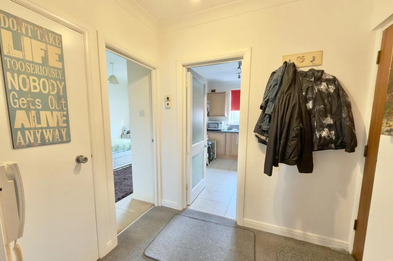 Carbery Mount, BH6, photo 5