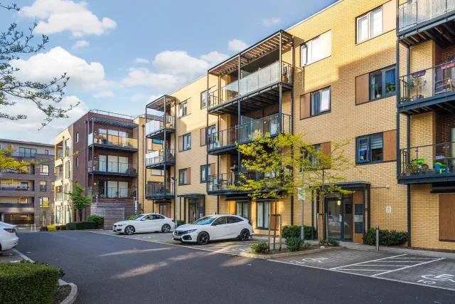 1 bed flat for sale, Silverworks Close, London, NW9