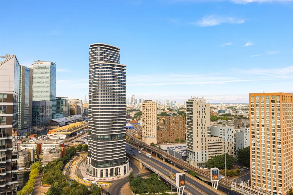 Biscayne Avenue, Canary Wharf, E14, photo 19