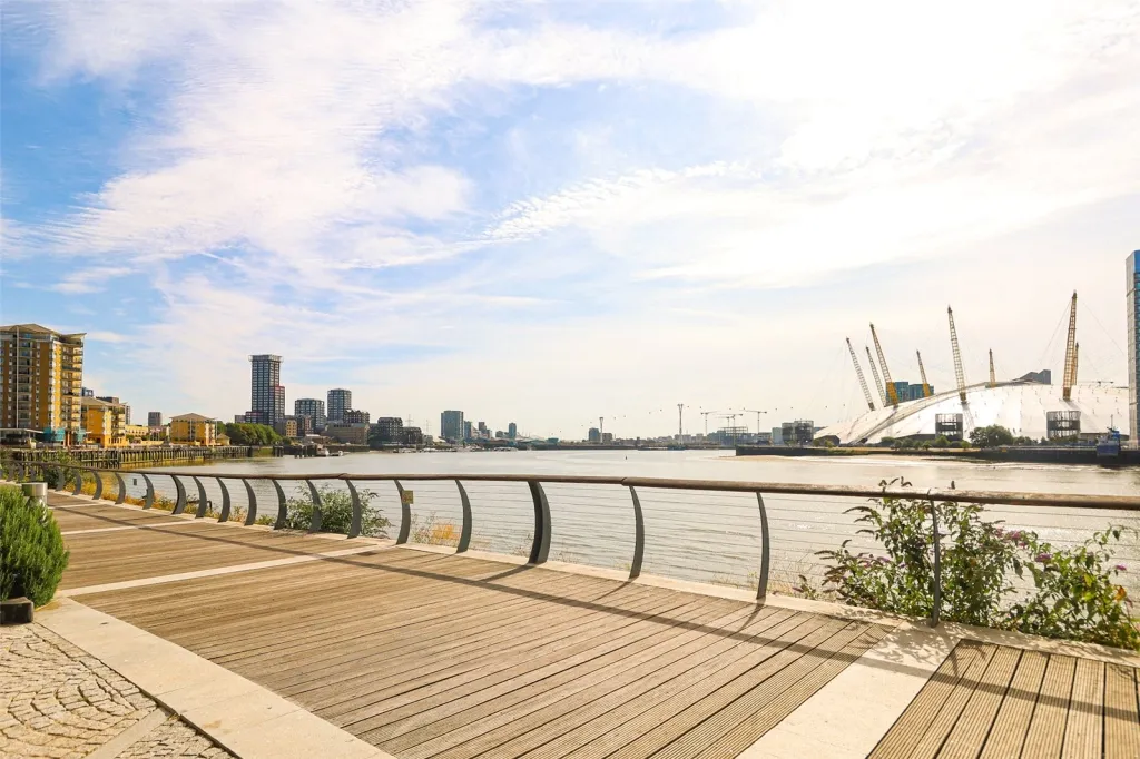 Biscayne Avenue, Canary Wharf, E14, photo 23