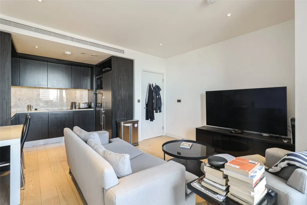 Biscayne Avenue, Canary Wharf, E14, photo 8