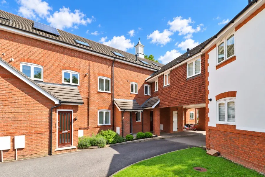 Beaufort Mews, Woking, GU21, photo 2