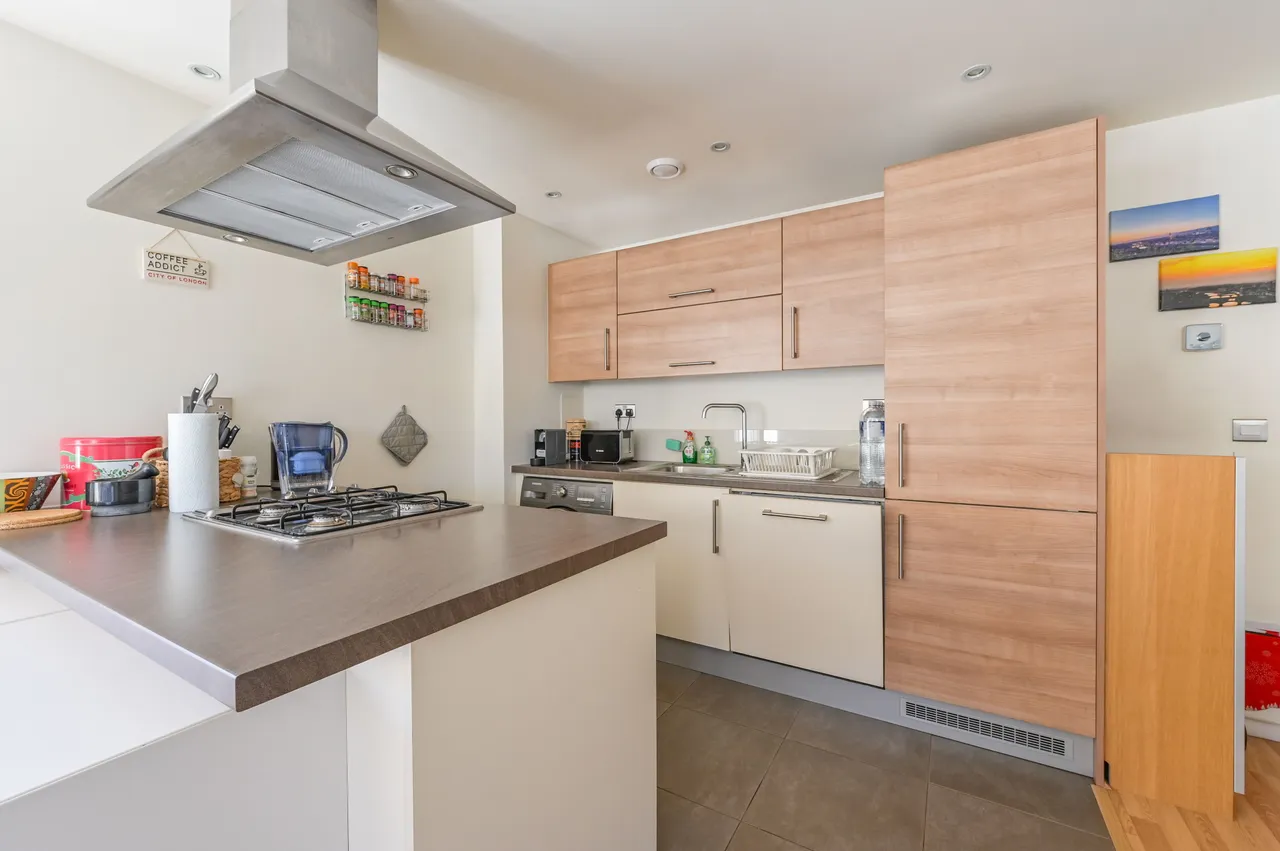 4 Reid Building, 12 Eric Street, London, photo 3