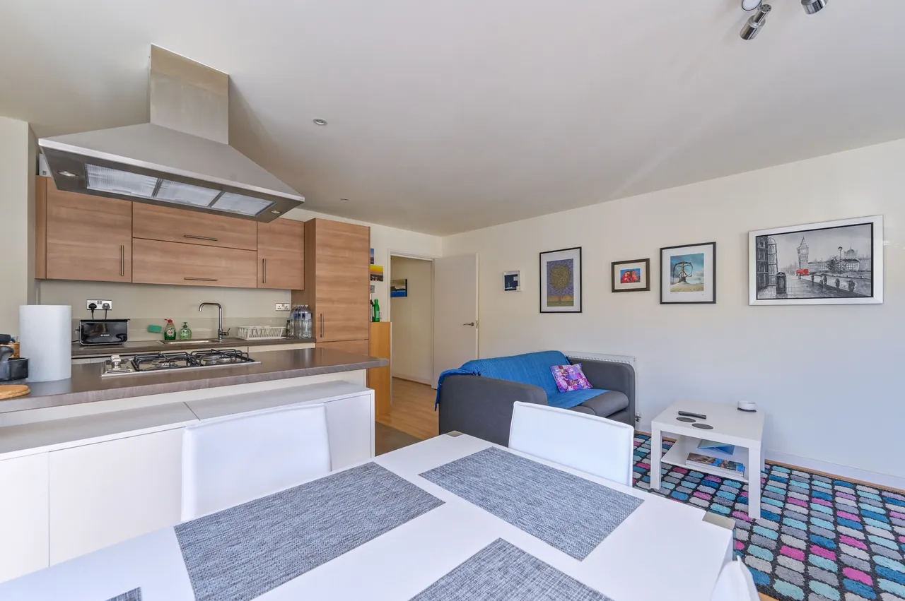4 Reid Building, 12 Eric Street, London, photo 11