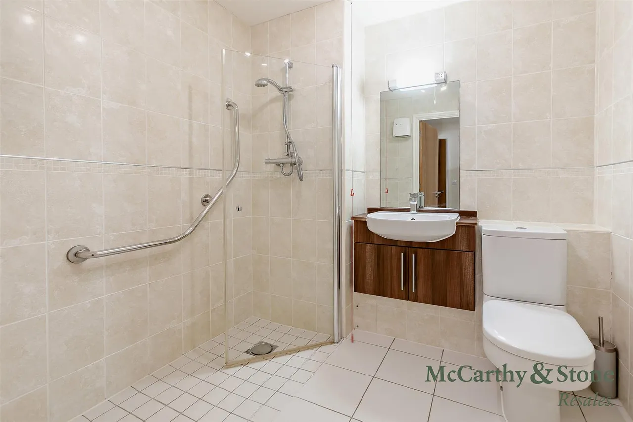 Tregolls Road, Truro, TR1, photo 6