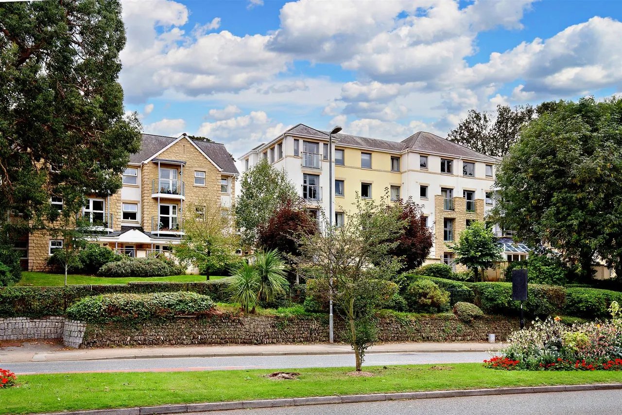 Tregolls Road, Truro, TR1, photo 16