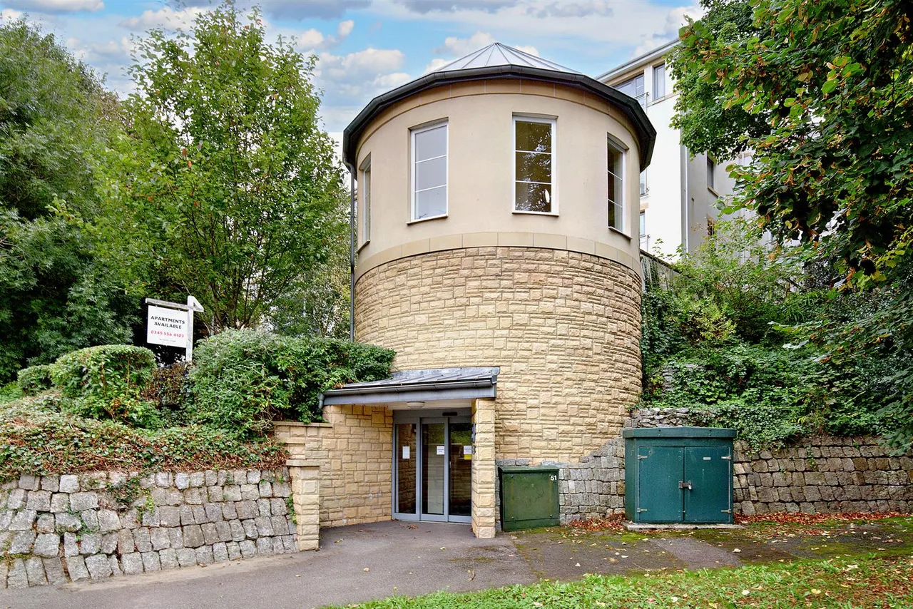 Tregolls Road, Truro, TR1, photo 15