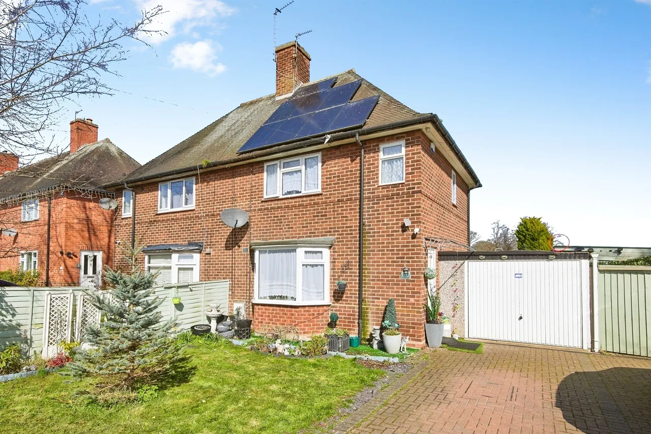 3 bed house for sale — Beechdale Road, Nottingham