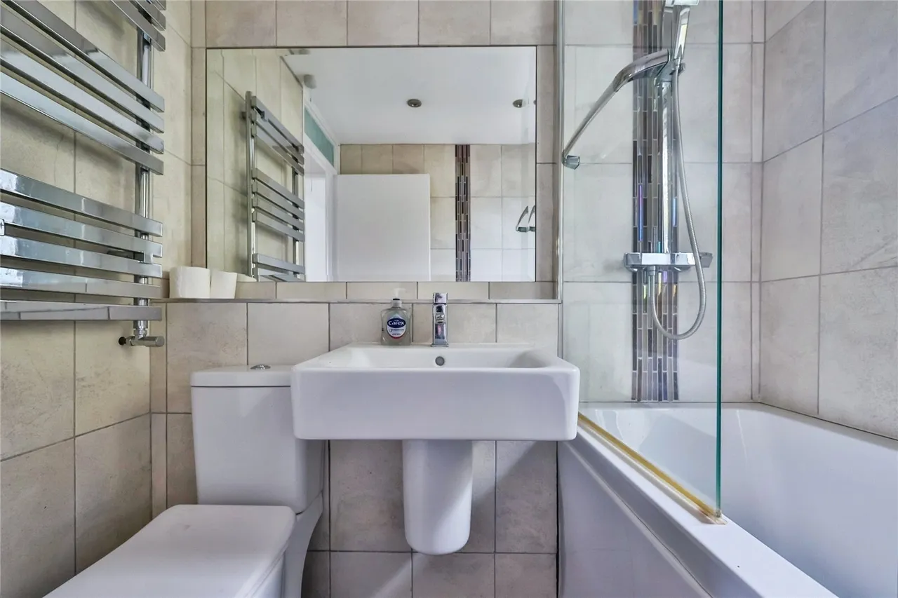 Veronica Walk, Barton Green, Nottingham, NG11, photo 15