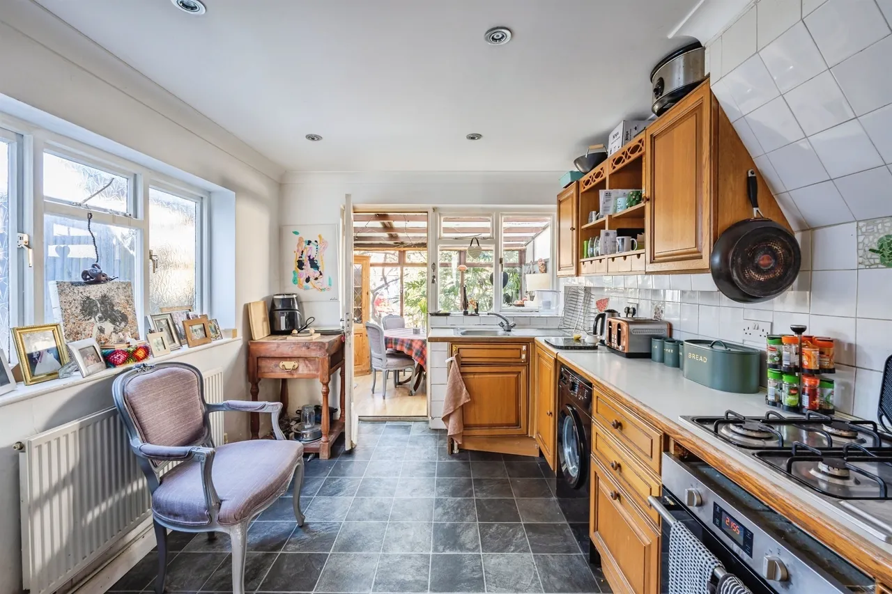 Carlton Road, Eastbourne, BN22, photo 4
