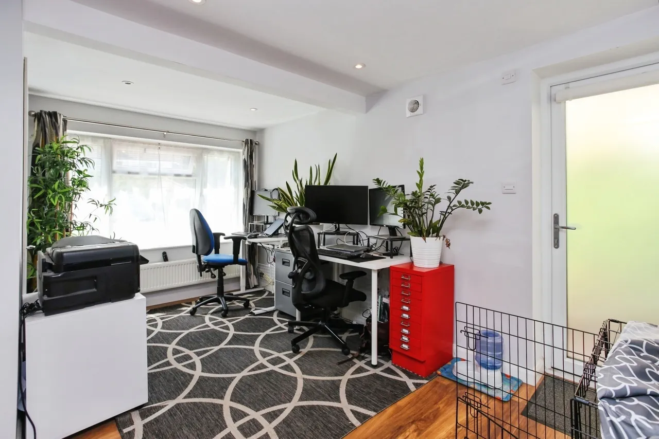 Darwin Drive, Tonbridge, TN10, photo 20