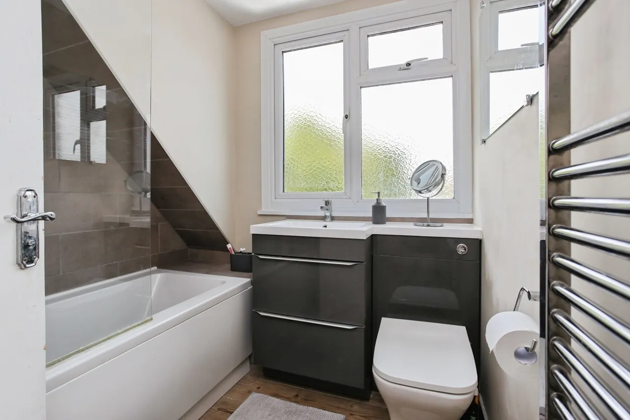 Darwin Drive, Tonbridge, TN10, photo 11