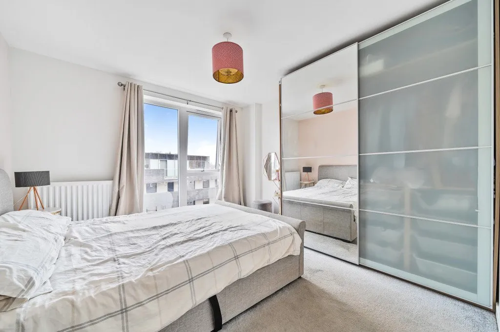 Greenwich High Road, SE10, photo 10
