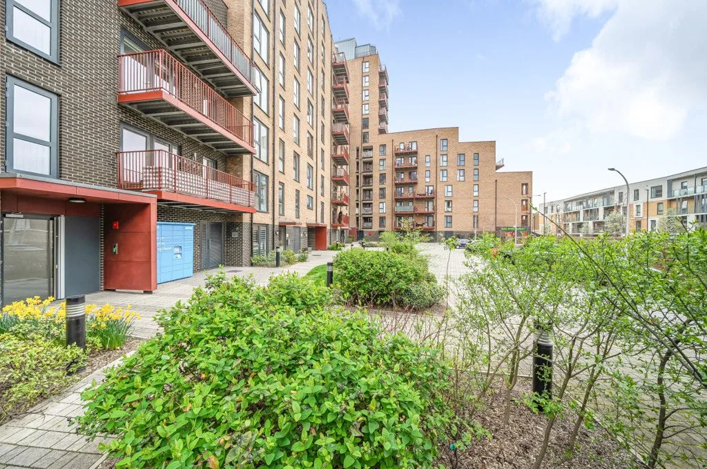 Greenwich High Road, SE10, photo 6