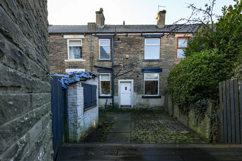 Two Bridges Road Newhey, Rochdale OL16 3SR, photo 17