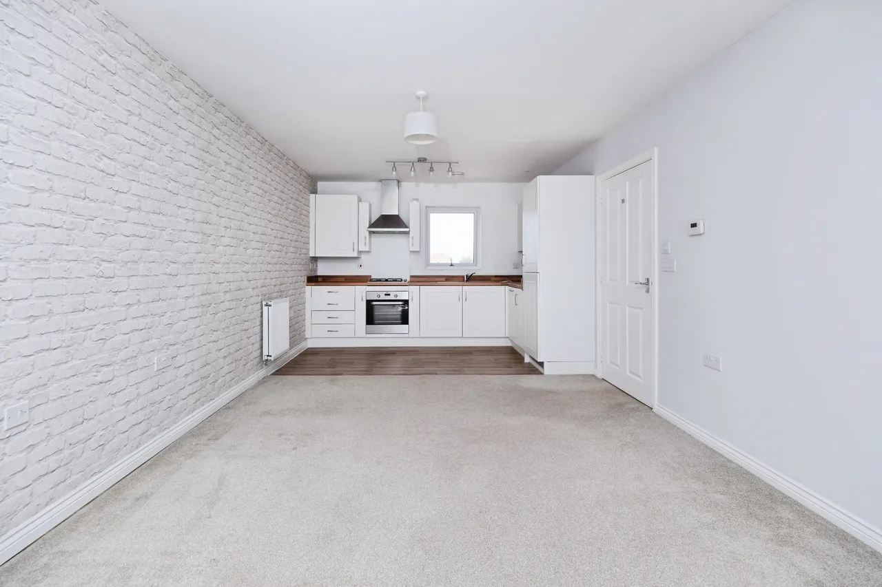 Santa Cruz Avenue, Newton Leys, MK3, photo 7
