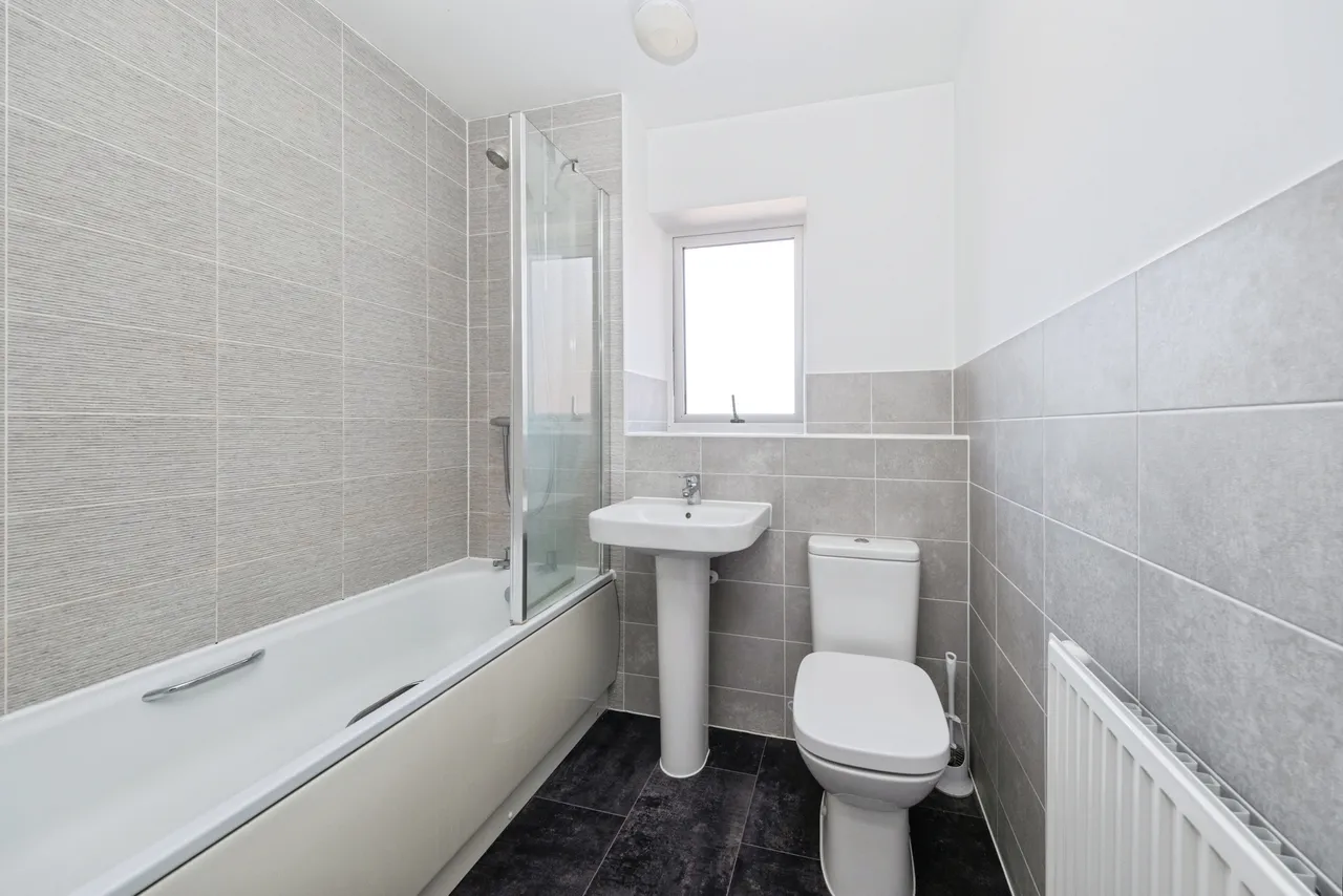 Santa Cruz Avenue, Newton Leys, MK3, photo 12