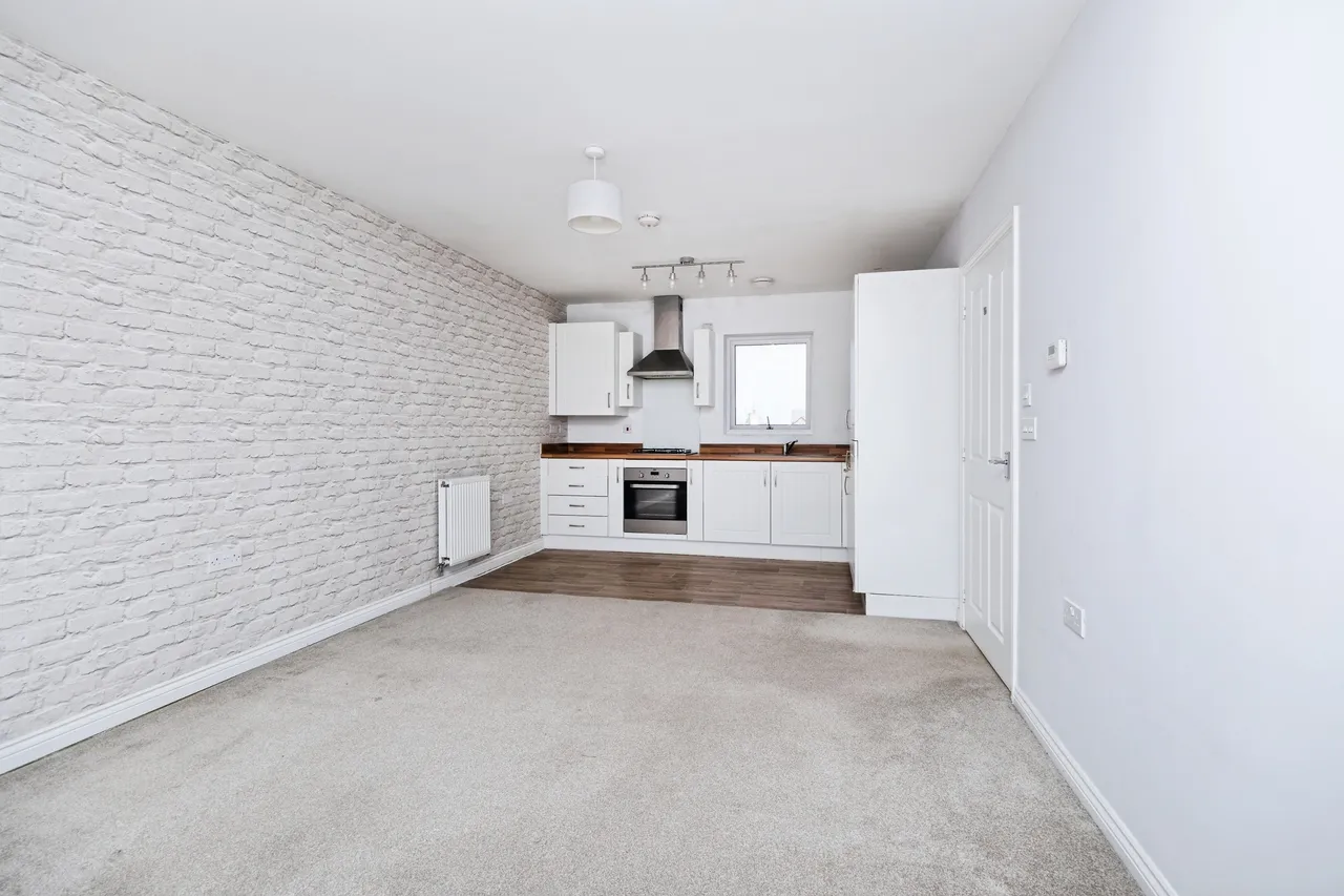 Santa Cruz Avenue, Newton Leys, MK3, photo 19