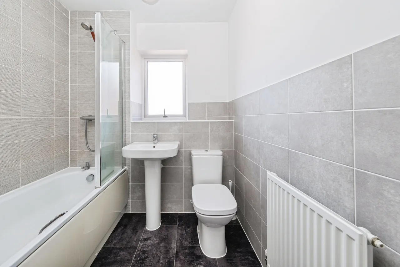 Santa Cruz Avenue, Newton Leys, MK3, photo 13