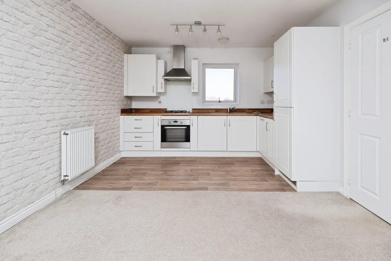 Santa Cruz Avenue, Newton Leys, MK3, photo 3