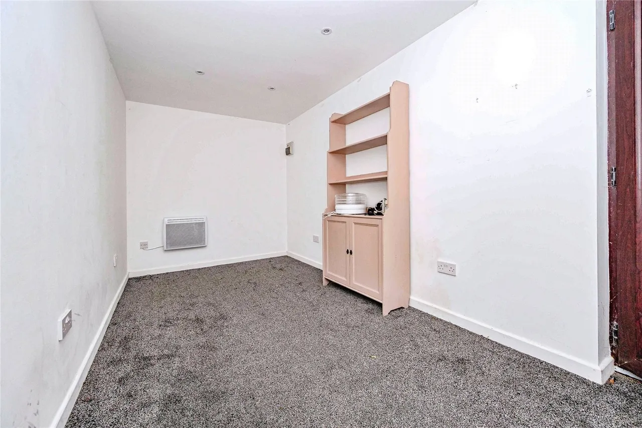 Coltsfoot Green, Luton, Bedfordshire, LU4, photo 12