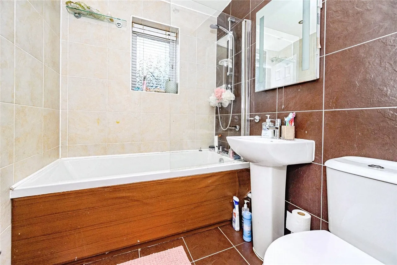 Coltsfoot Green, Luton, Bedfordshire, LU4, photo 9
