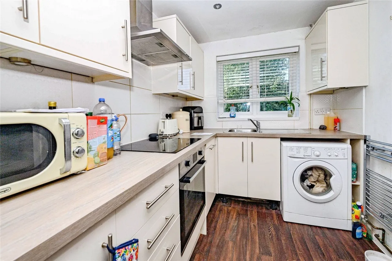 Coltsfoot Green, Luton, Bedfordshire, LU4, photo 3