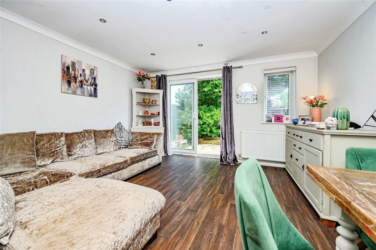 Coltsfoot Green, Luton, Bedfordshire, LU4, photo 4