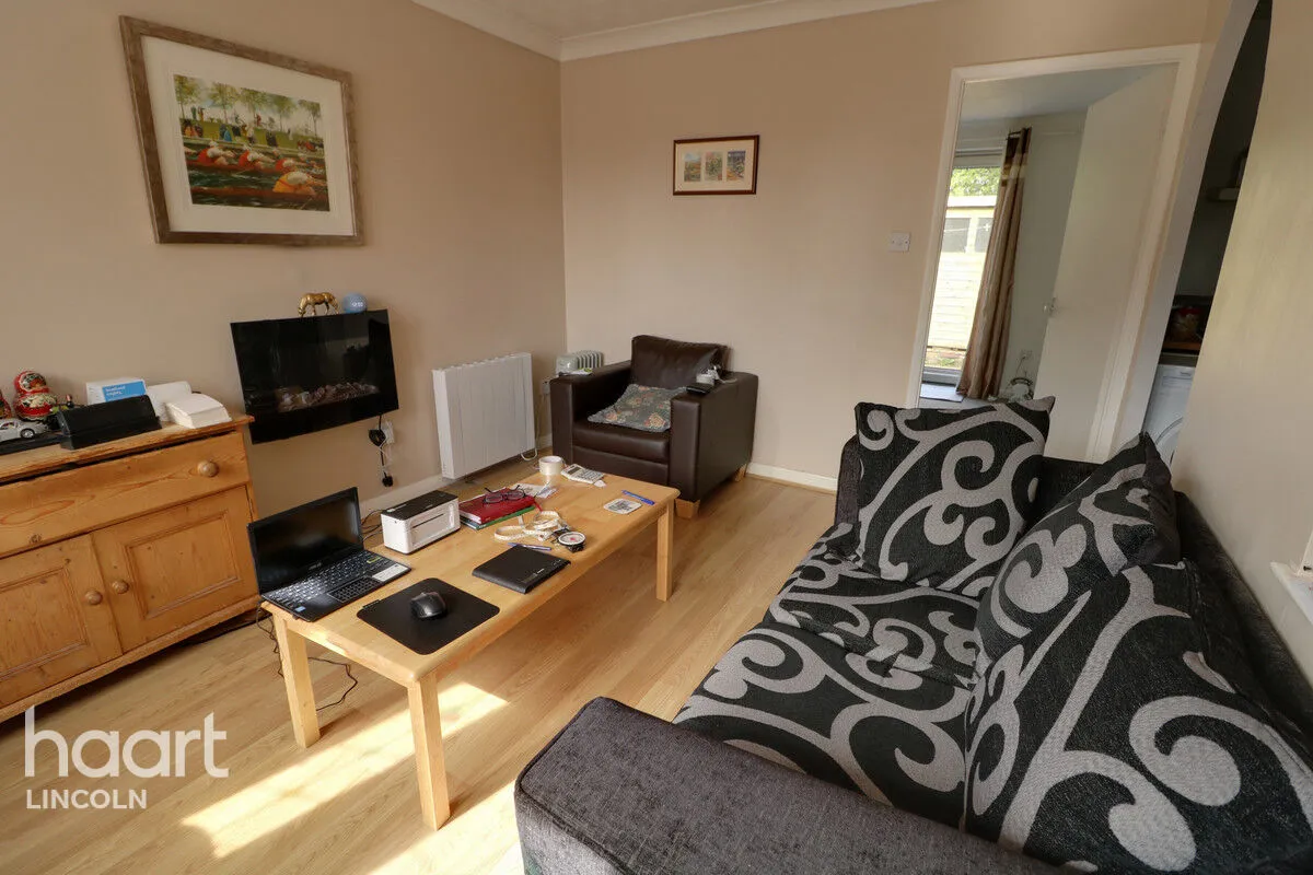 1 bed house for sale, Strubby Close, Birchwood, LN6