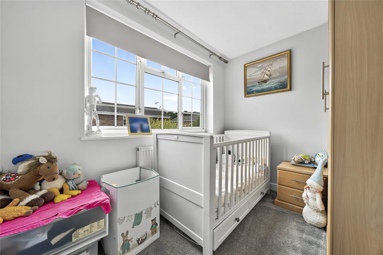 Orchard Close, West End, GU24, photo 16