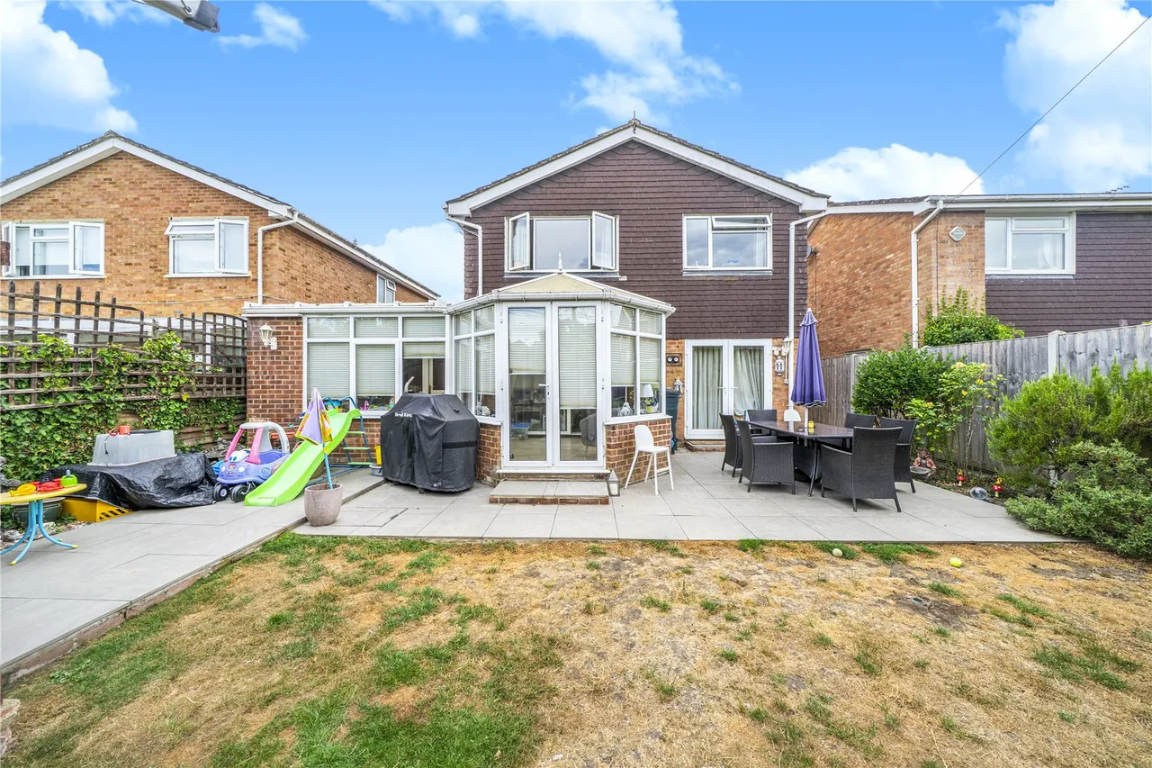 Orchard Close, West End, GU24, photo 23