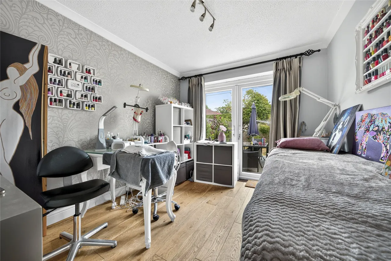 Orchard Close, West End, GU24, photo 10