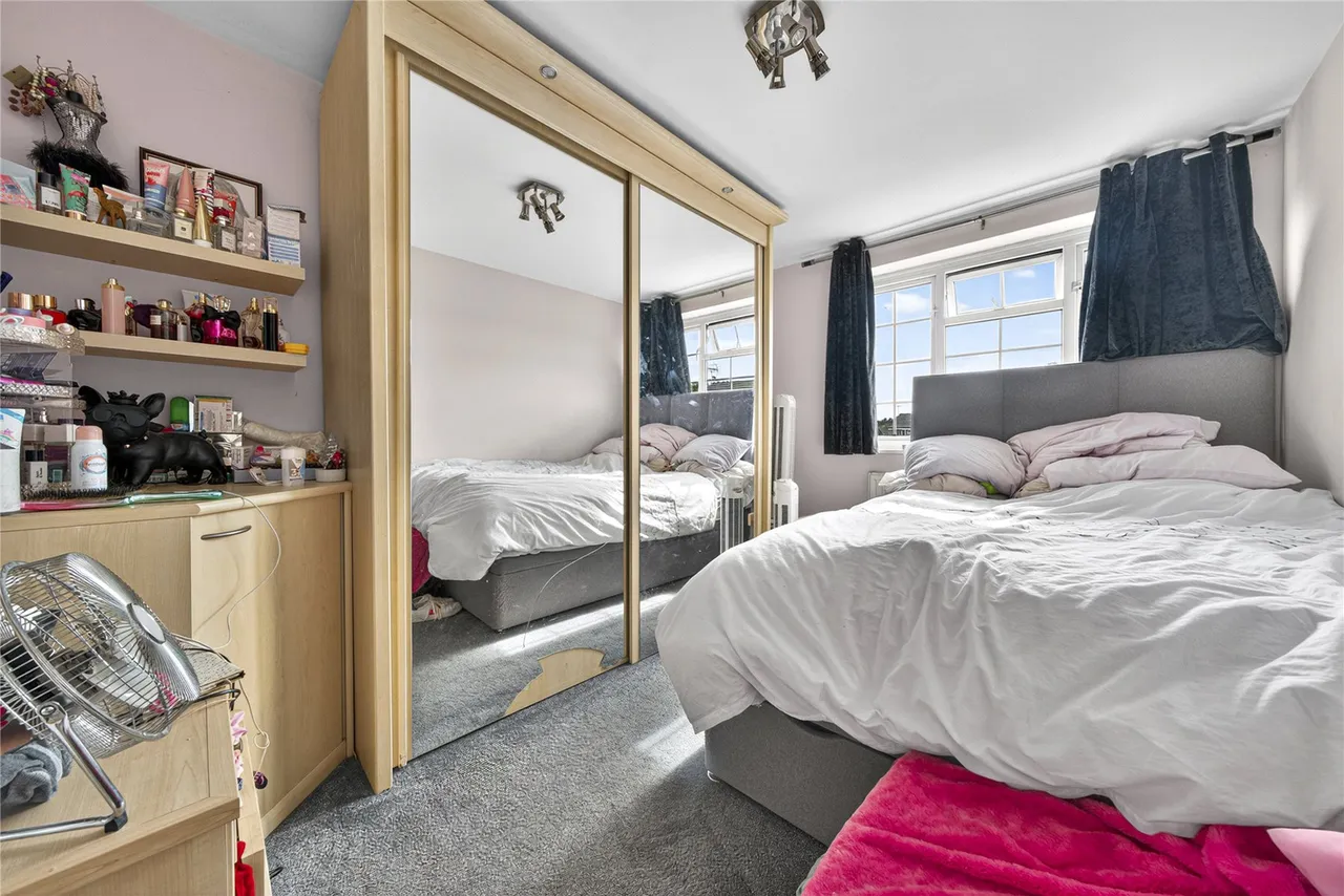 Orchard Close, West End, GU24, photo 15