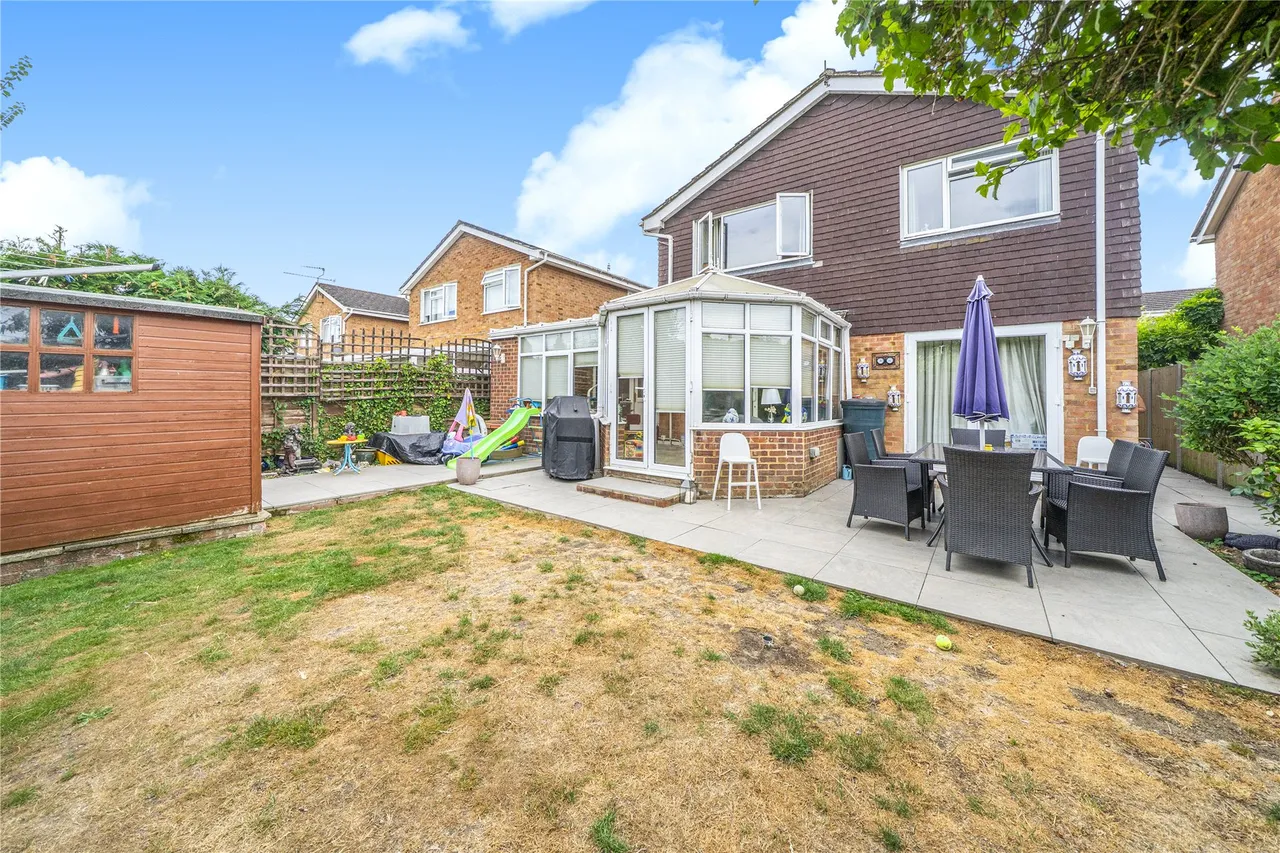 Orchard Close, West End, GU24, photo 22