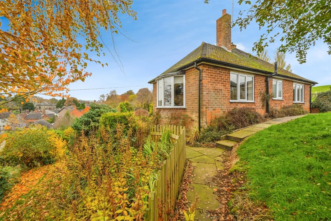 Smithy Bank, Alton, Stoke On Trent, photo 3