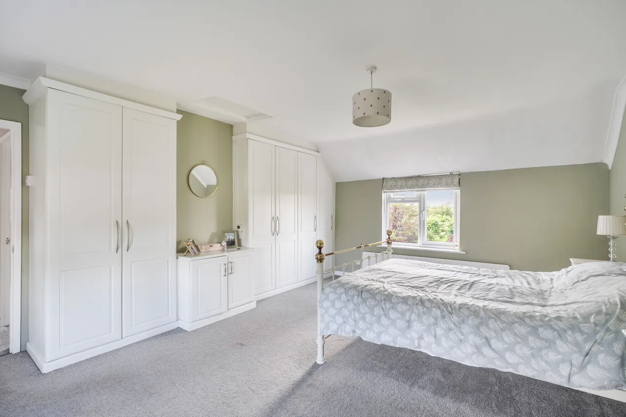 Alkerton, Eastington, GL10, photo 6