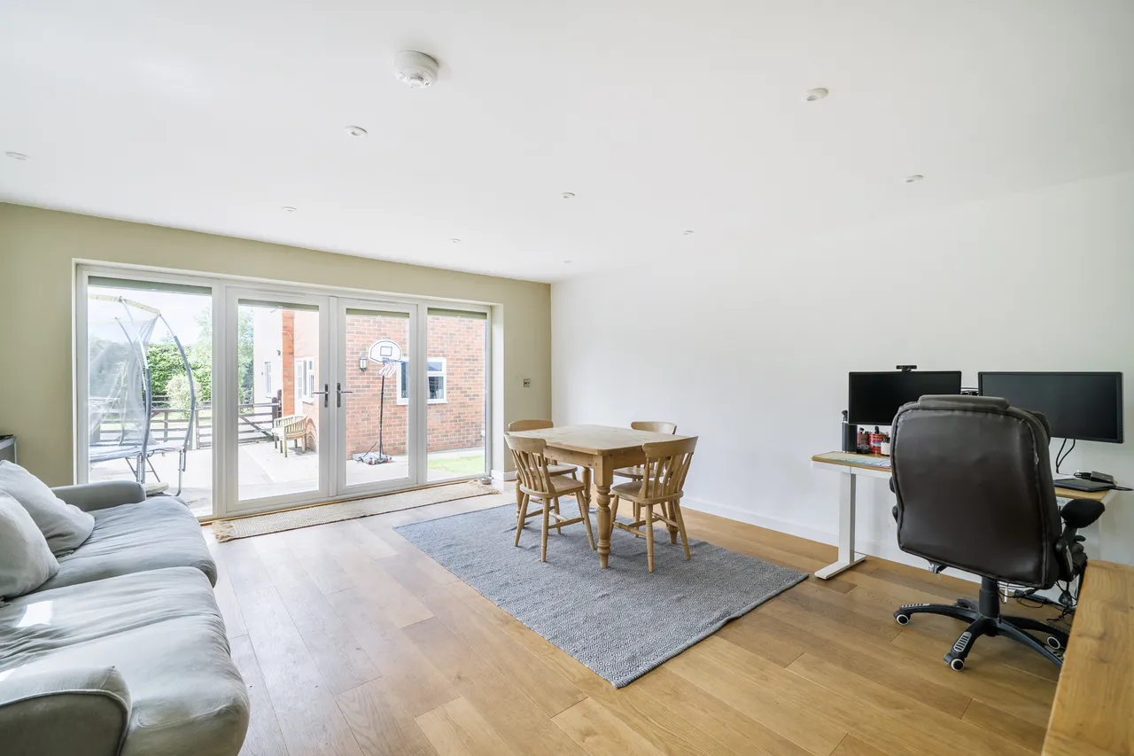 Alkerton, Eastington, GL10, photo 11