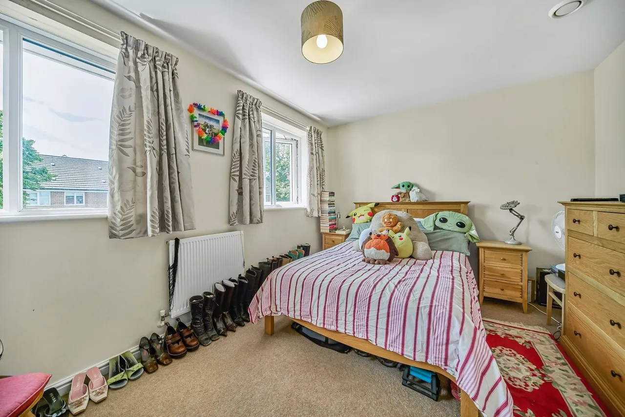 St Michaels Road, Ashford, TW15, photo 10
