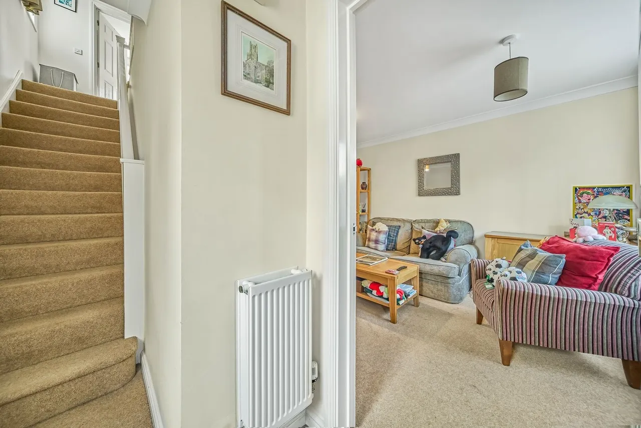 St Michaels Road, Ashford, TW15, photo 6