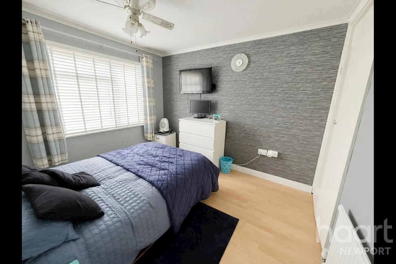 Oak Road, Newport, NP10, photo 11