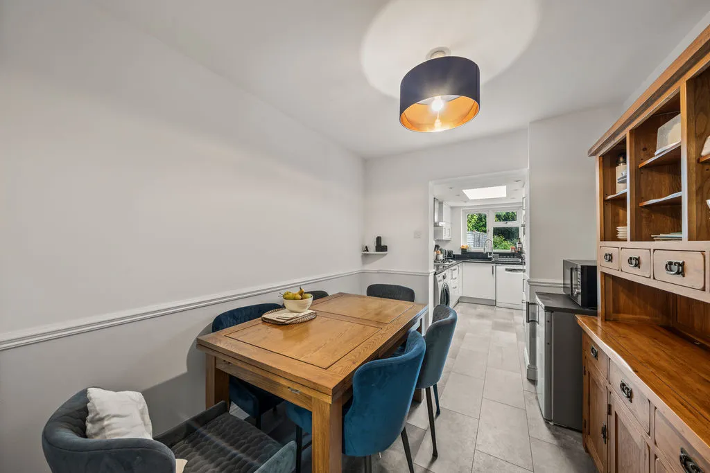 Kingsbridge Road, Morden SM4 4PZ, photo 10